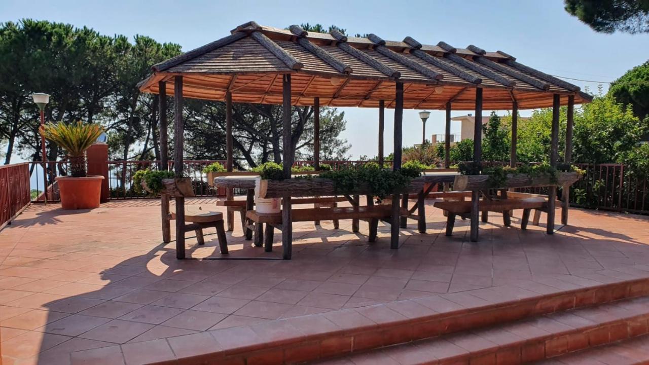 B&B Ioli Vesuvio Ercolano Exterior photo